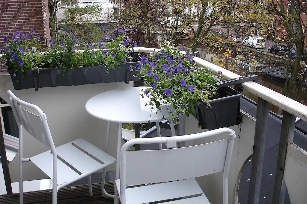 Blue Tulip Amsterdam Bed & Breakfast